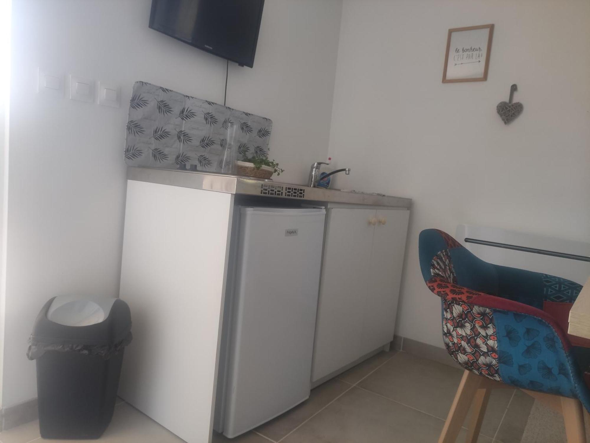 Le Petit Cocon Apartment Montbozon Exterior photo